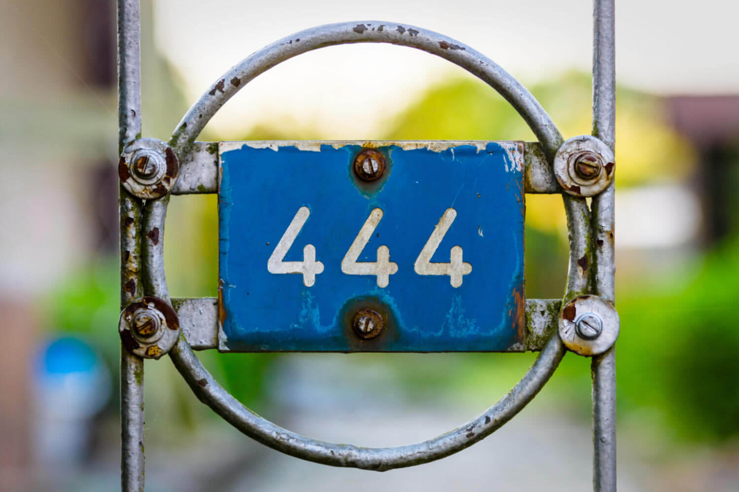 Seeing+the+Number+444+Everywhere